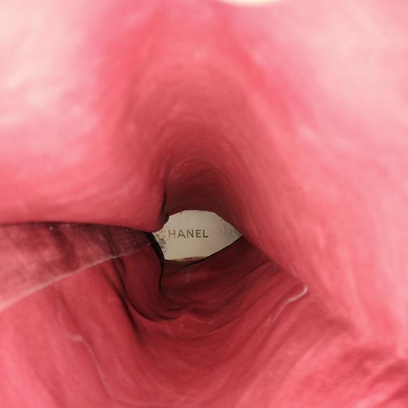 CHANEL Vintage Burgundy Suede Scrunch Flat Boots 7 - Picture 6 of 7